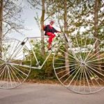 【世界一大きい自転車】高さ3.7m!?　製作者がファンキー過ぎる（笑）世界最大の自転車　【ギネス認定】