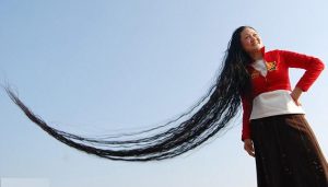 引用 : http://beautyway2life.blogspot.jp/2012/02/xie-qiuping-worlds-longest-hair-women.html