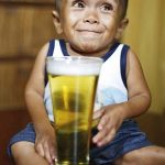 59,9 cm! Nejmenší člověk na světě 【Guinnessova kniha rekordů】 Čára  Cvrlikání Facebook 共有