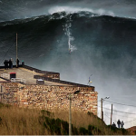 【サーフィン】世界一高い波とは？　なんと高さ３０ｍ！