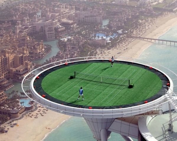 世界一高い位置にあるテニスコート